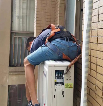 良庆空调移机